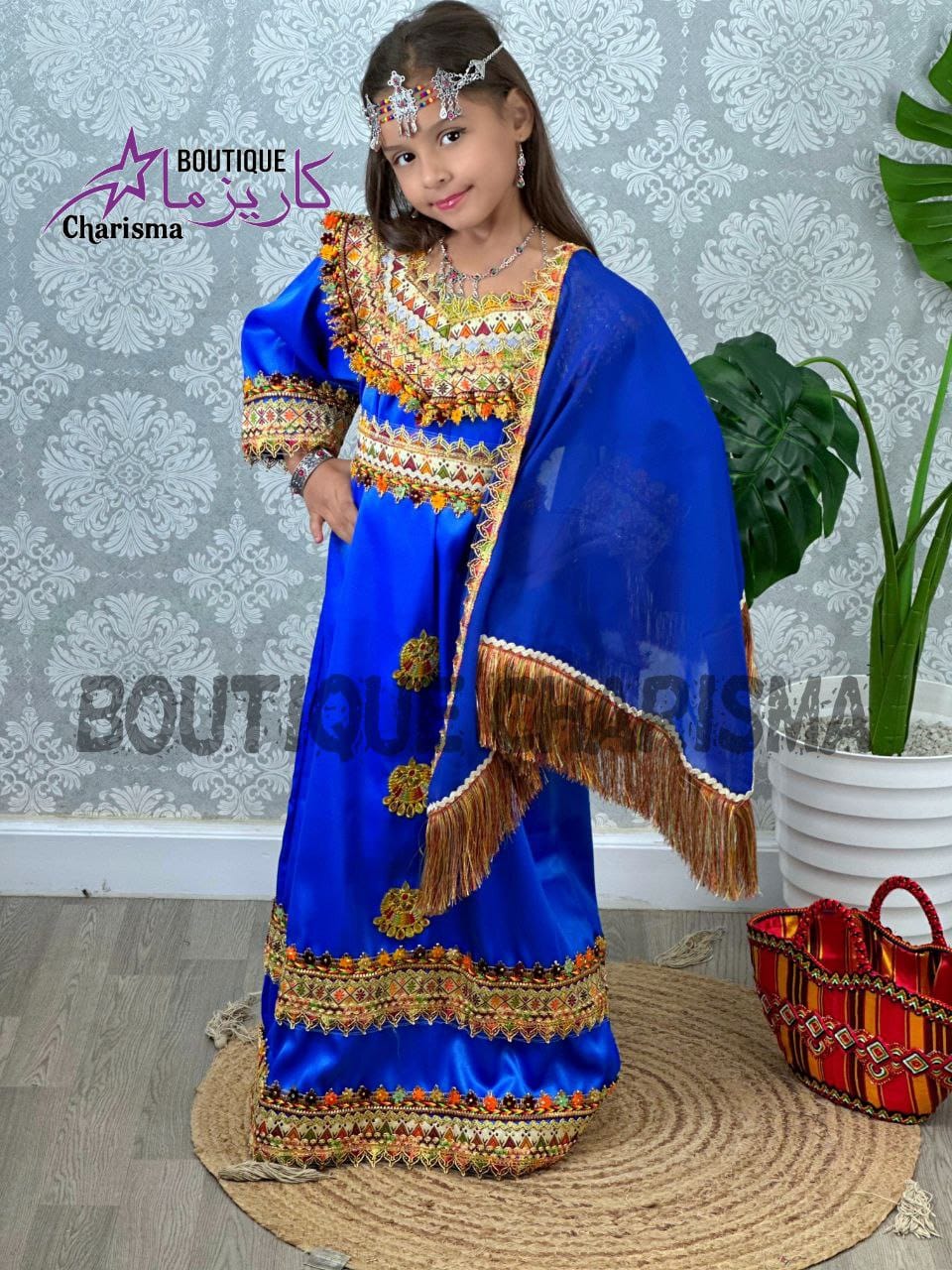 Robe Kabyle Enfant Bleue Roi à Broderies Multicolores